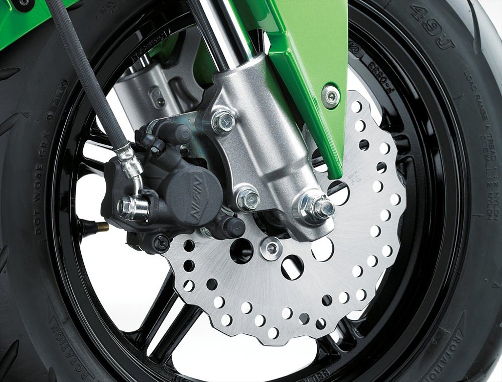 Kawasaki Z125 Pro front brake