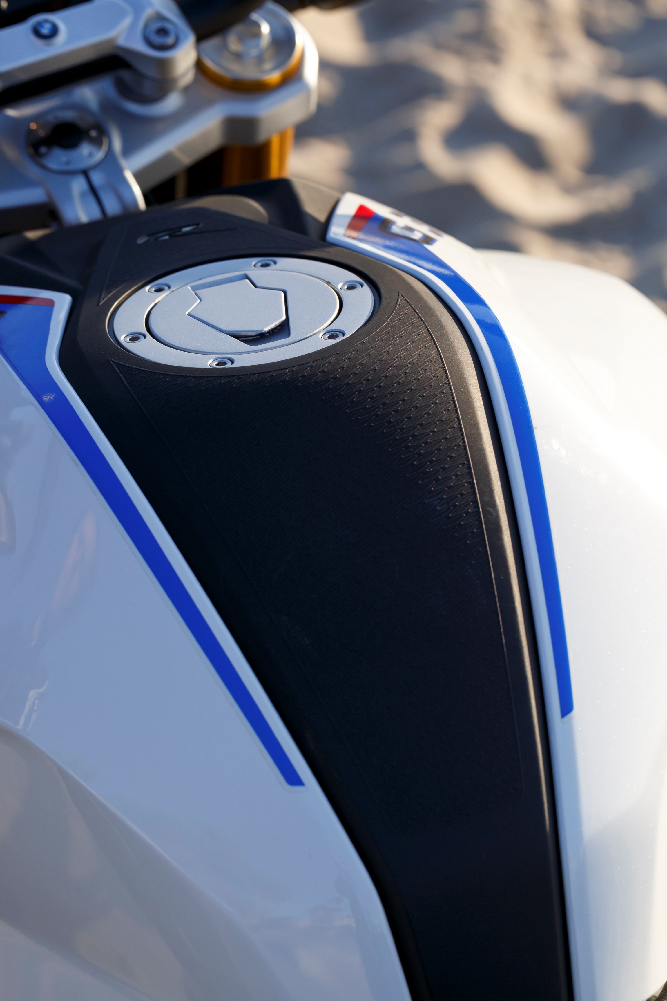 BMW G 310 R fuel tank