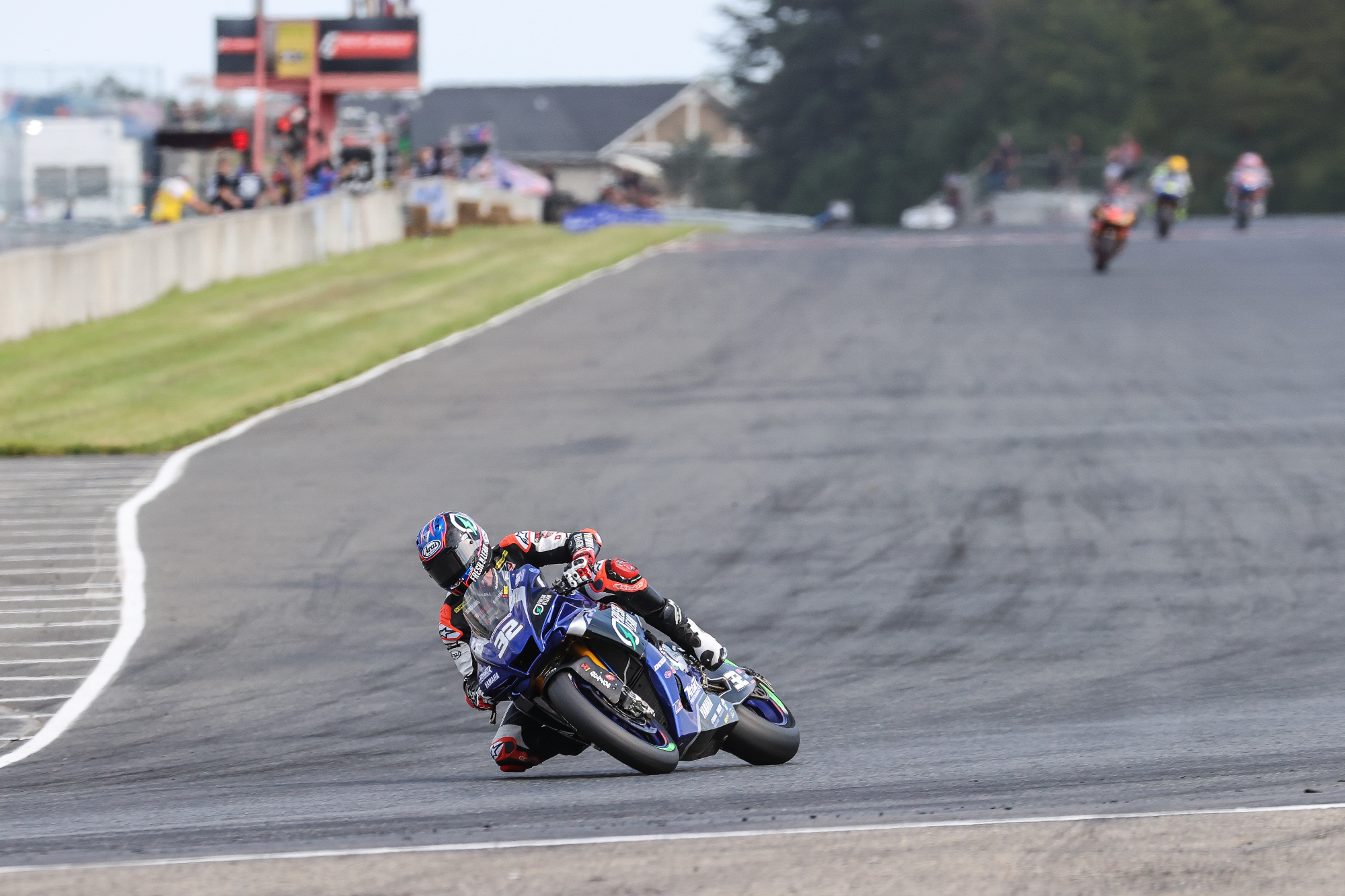 Jake Gagne leading the field in a MotoAmerica Superbike race