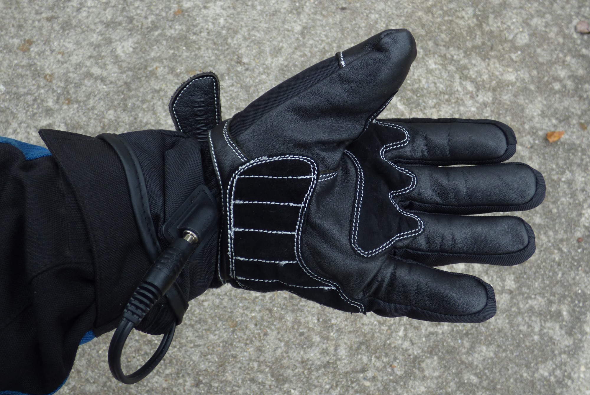 Hotwired 12V heated motorcycle glove review