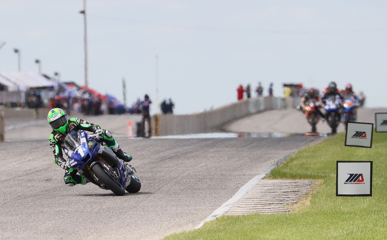 Cameron Beaubier leads a MotoAmerica race in 2020