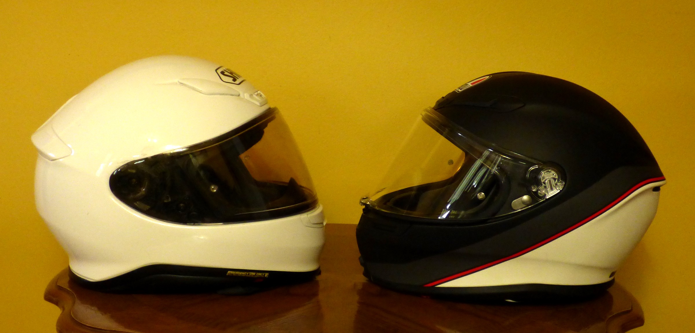 Shoei RF-1200 vs. AGV K6