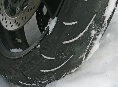 motorcycle tires do poorly on snow